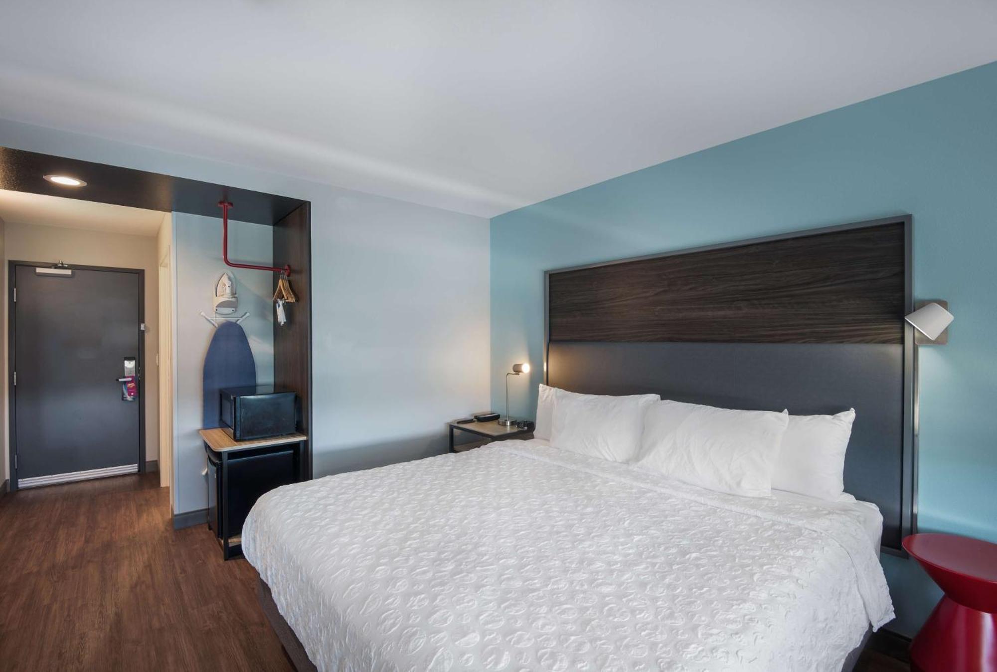 Tru By Hilton Warsaw, In Hotel Exterior photo
