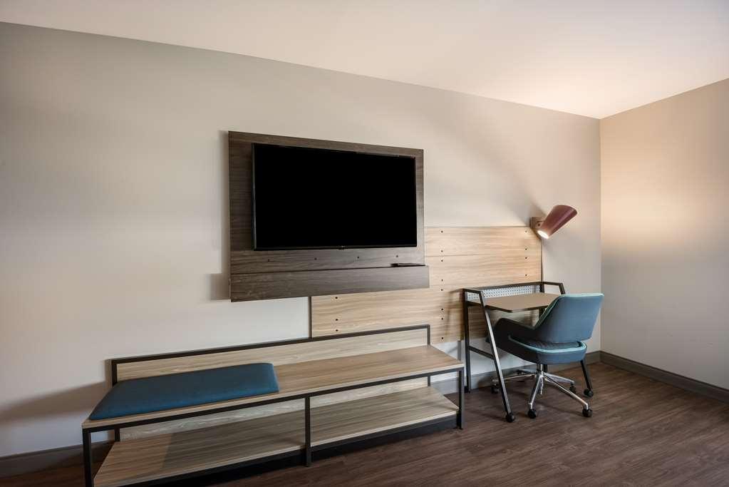 Tru By Hilton Warsaw, In Hotel Room photo